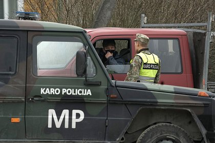     -    20  