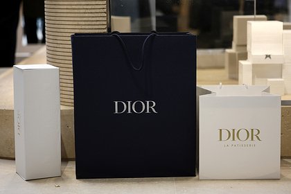         Dior    