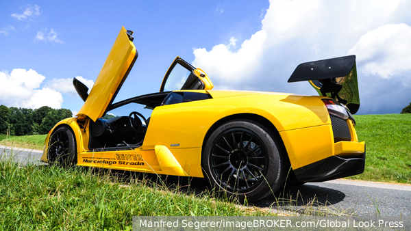  Ferrari, Rolls-Royce  Lamborghini       