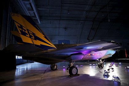    F-35    