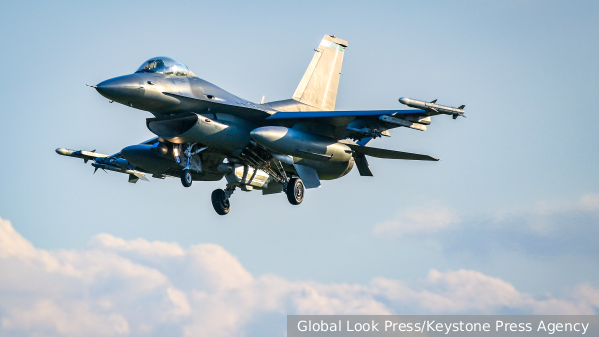     F-16   