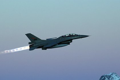     F-16      