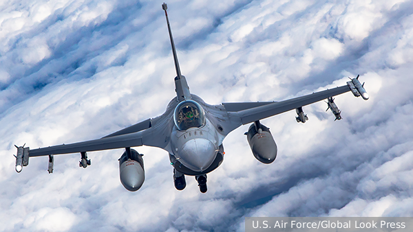      F-16    