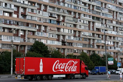          Coca-Cola  Pepsi