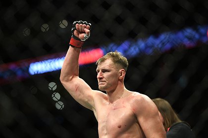  UFC           